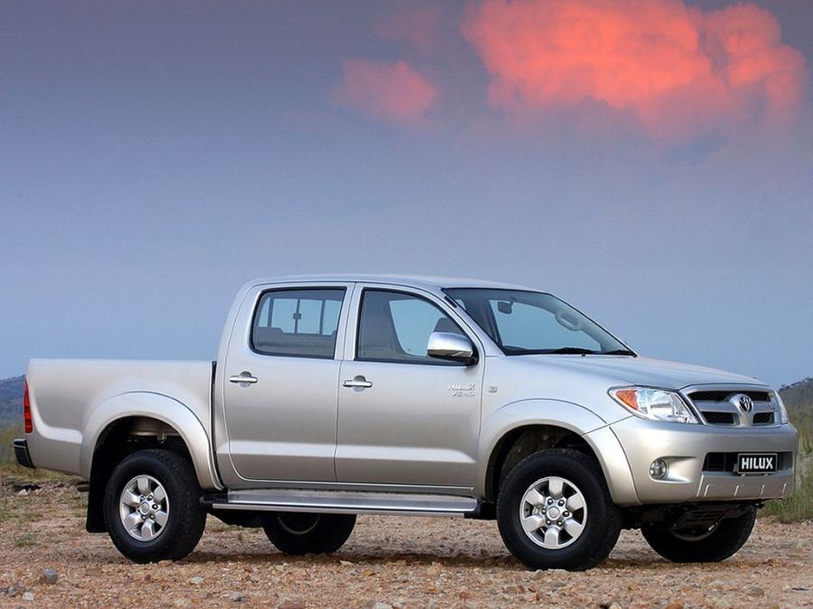  Toyota Hilux Double Cab 2005 года  (ZA) (фото 8 из 8)